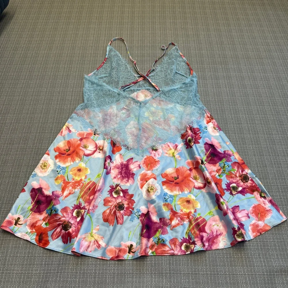 Victorias Secret Babydoll Large Light Blue Floral Lace Chemise‎ Nightgown Slip